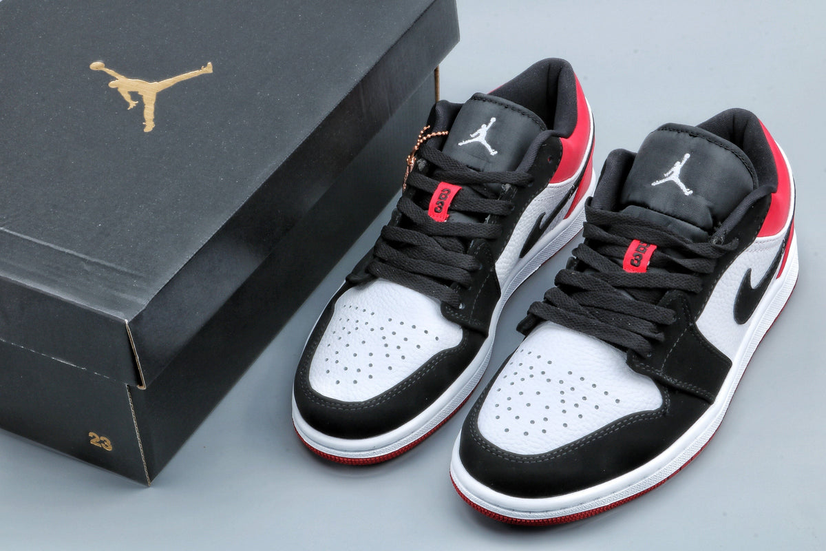 Jordan 1 Low Black Toe Sneakers Black White Red