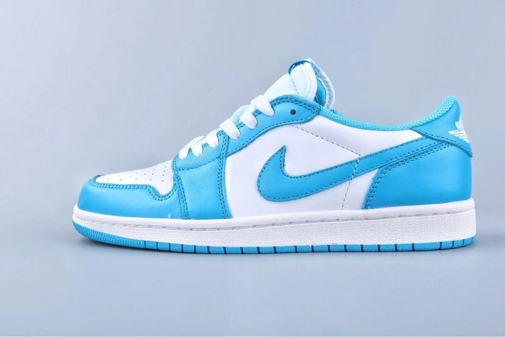 Jordan 1 Low SB UNC Blue and White Sneakers 401