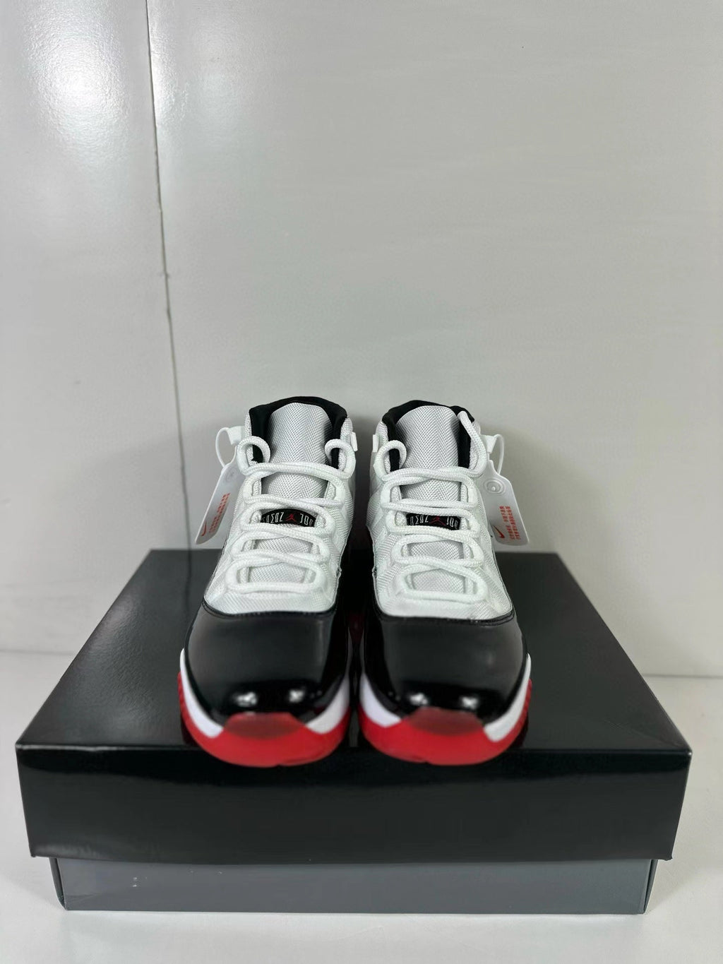 Jordan Air Jordan 11 Retro Concord Bred Sneakers CT8012-106