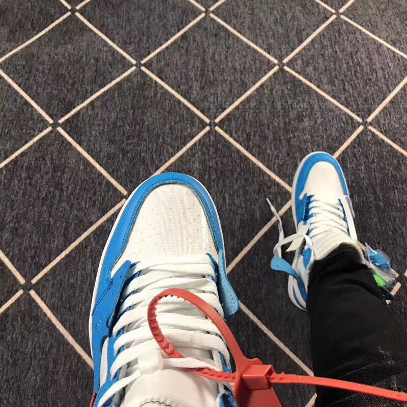 Air Jordan 1 High Off-White University Blue Sneakers