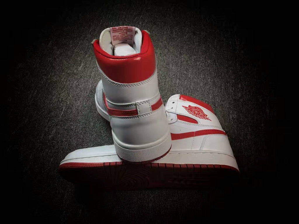 Nike Air Jordan 1 High White Red Sneakers