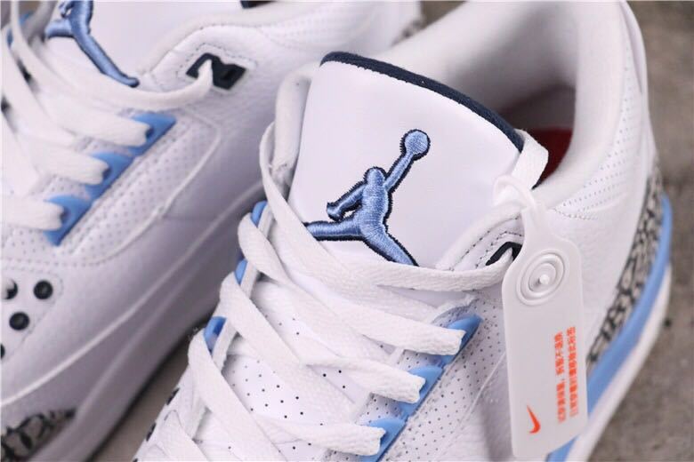 Jordan Air Jordan 3 True Blue Sneakers White Blue
