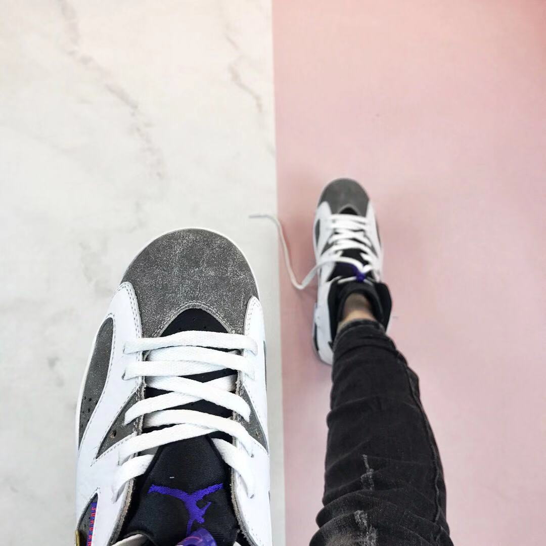 Jordan Air Jordan 6 Flint High-Top Sneakers