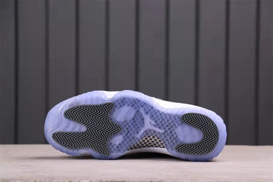 Jordan 11 High Cool Grey Sneakers CT8012-005