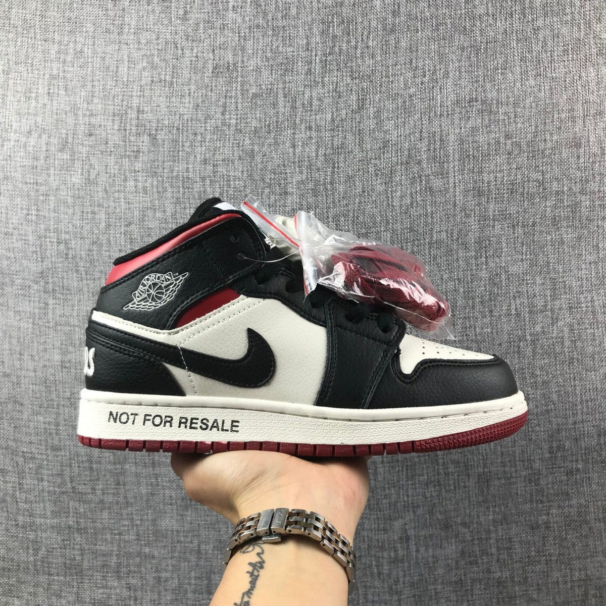 Air Jordan 1 High OG Black White Red Sneakers