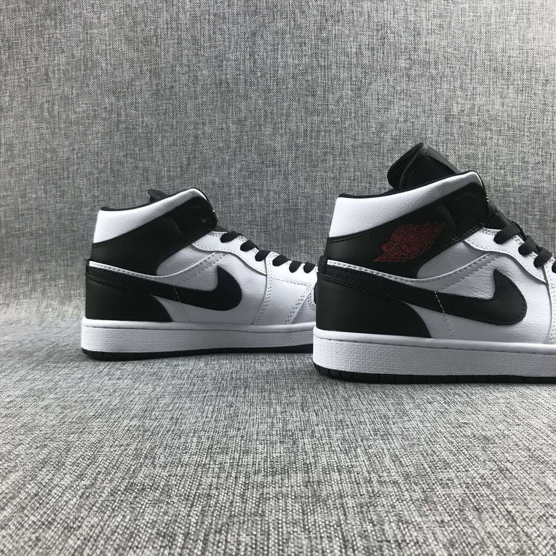 Jordan 1 Mid Reverse Black Toe Black and White Sneakers BQ6472-101