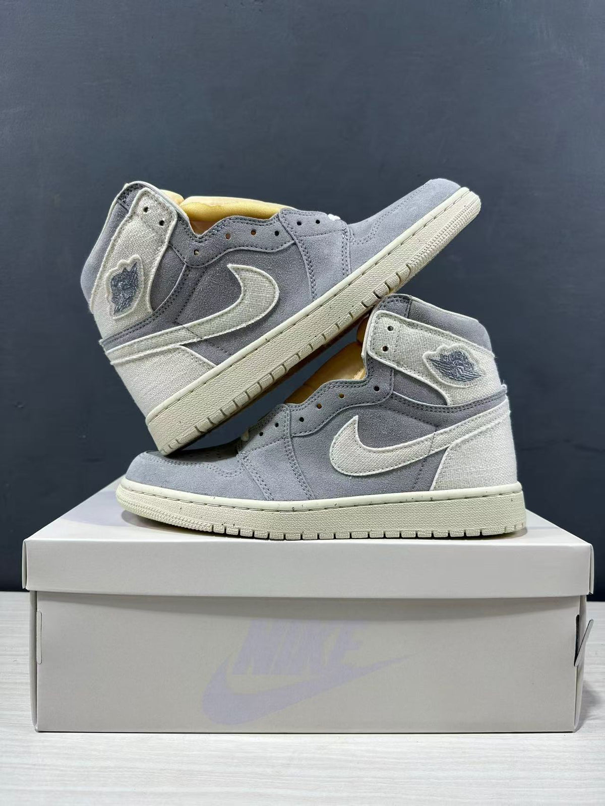 Jordan Air Jordan 1 High Sneakers Grey FD8636-011