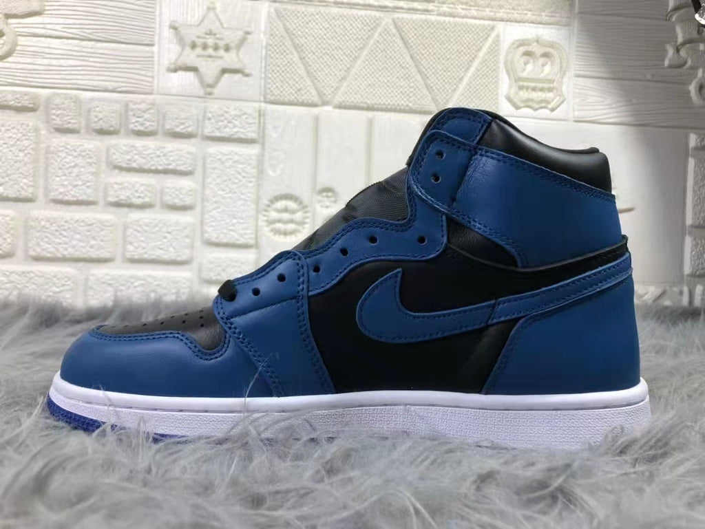 Jordan AJ1 High Black Blue Sneakers 555088-404