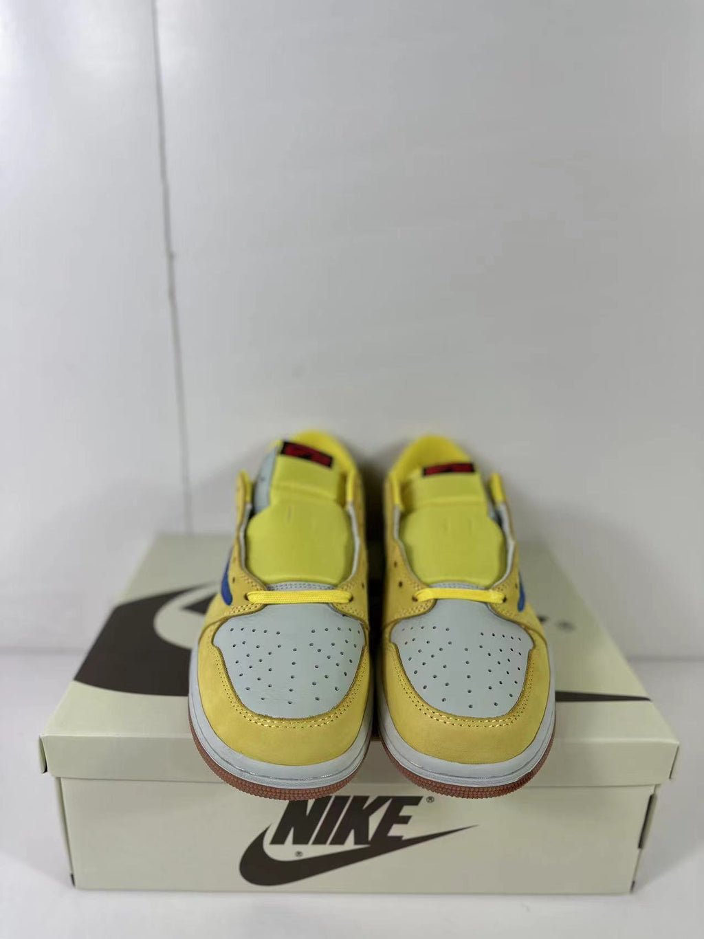 Nike Air Jordan 1 Low Canary DZ4137-700