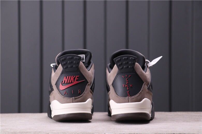 Air Jordan 4 WMNS Rasta Sneakers