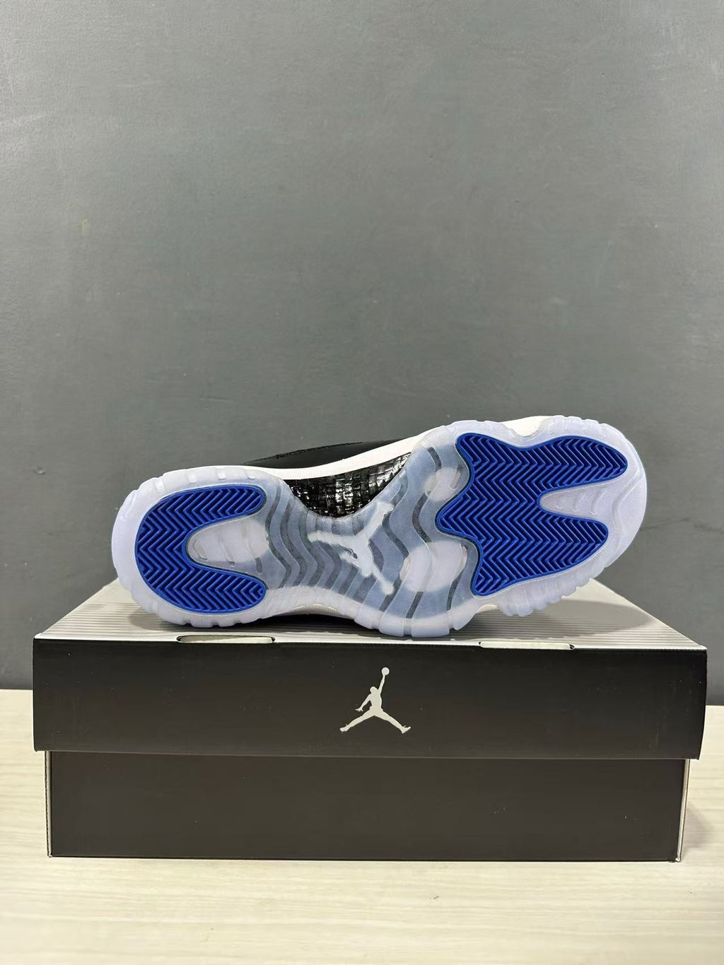 Jordan Air Jordan 11 Retro High Sneakers Black Blue CT8012-900