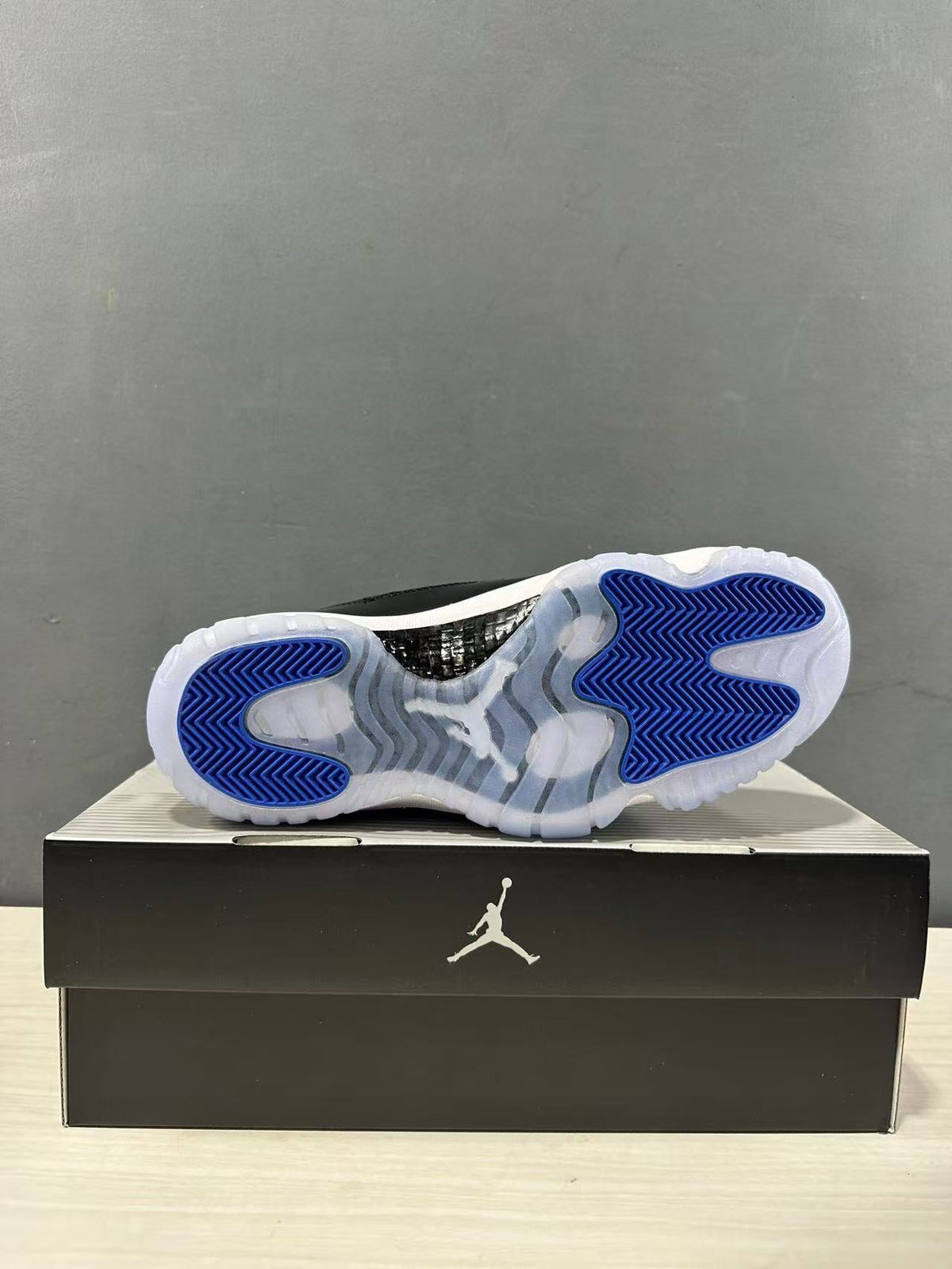 Jordan Air Jordan 11 Retro High Sneakers Black Blue CT8012-900