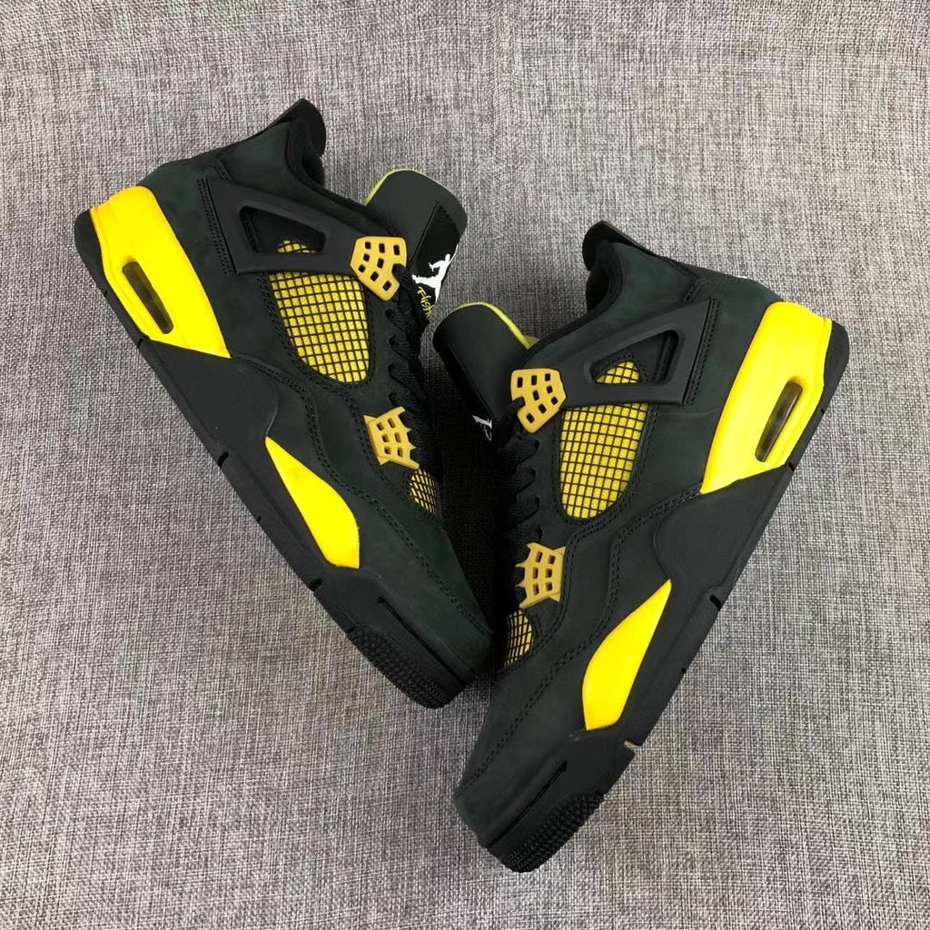 Jordan Air Jordan 4 Thunder Black Yellow Sneakers