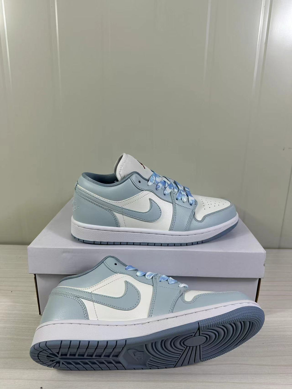 Jordan Air Jordan 1 Low Blue White DC0774-164