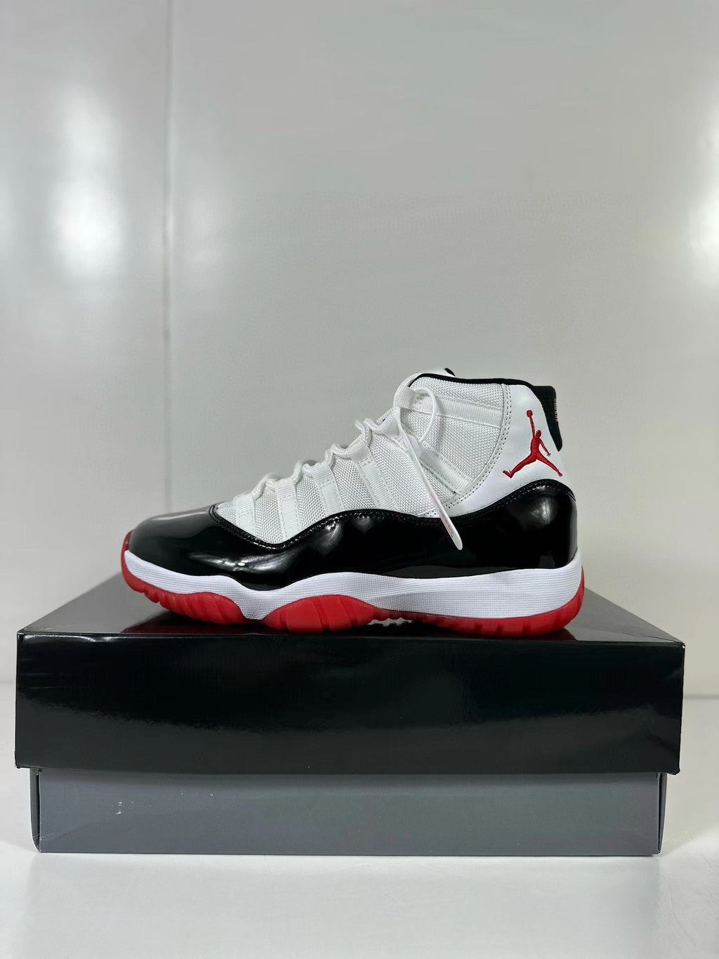 Jordan Air Jordan 11 Retro Concord Bred Sneakers CT8012-106