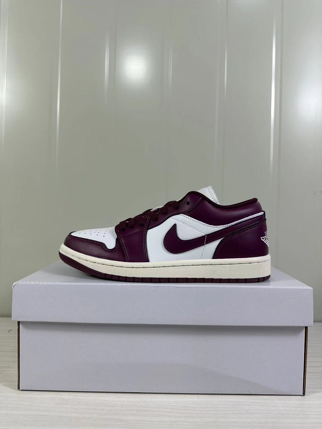 Jordan Air Jordan 1 Low Bordeaux White DC0774-161
