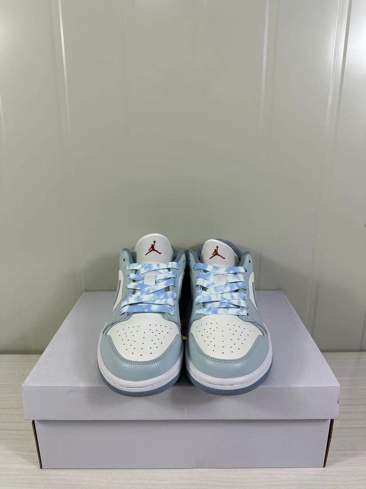 Jordan Air Jordan 1 Low Blue White DC0774-164