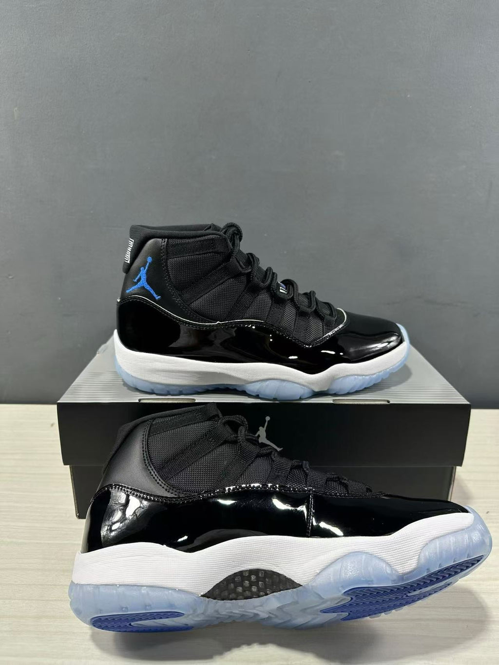 Jordan Air Jordan 11 Retro High Black Blue Sneakers CT8012-900