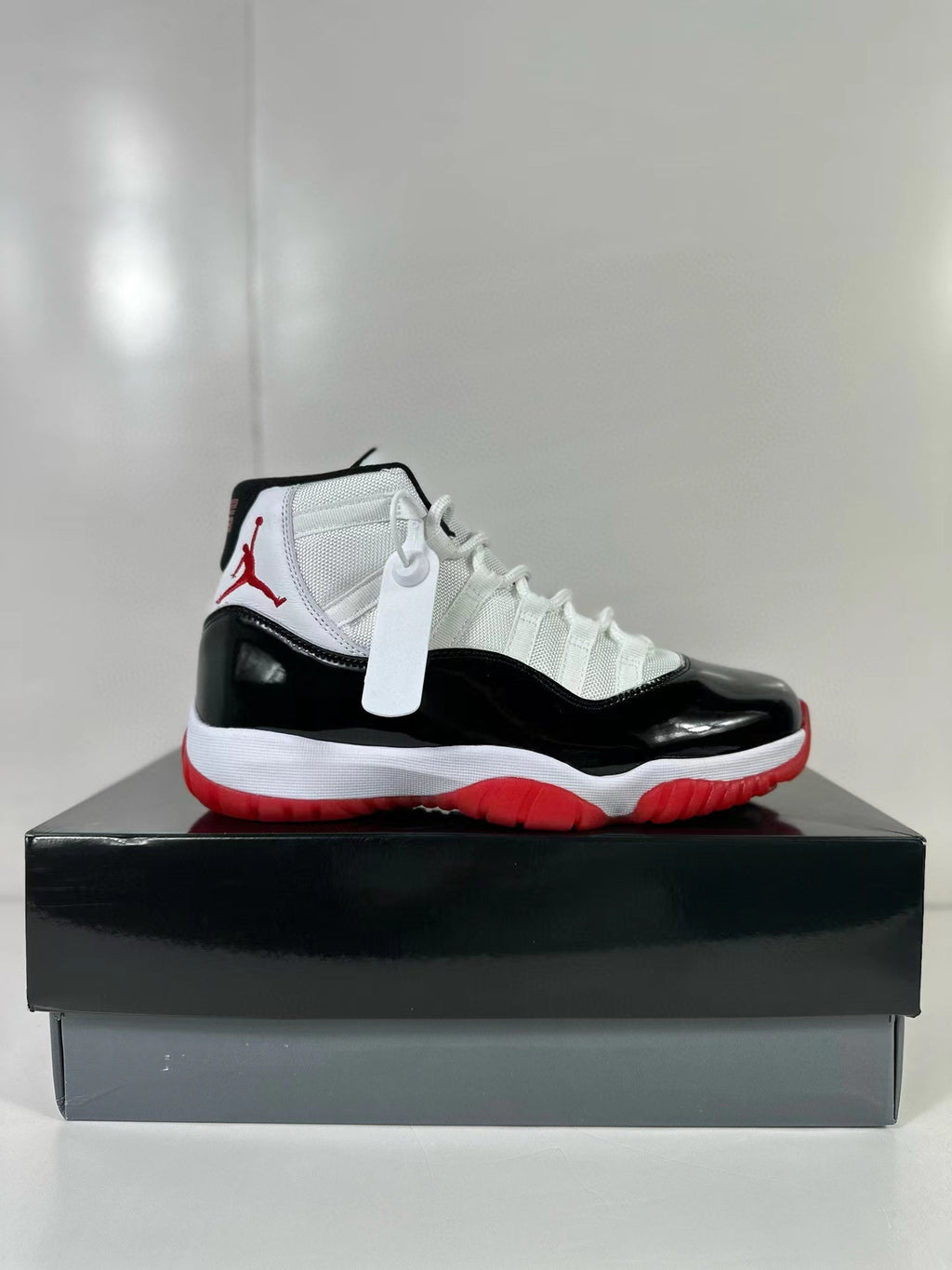 Jordan Air Jordan 11 Retro Concord Bred Sneakers CT8012-106