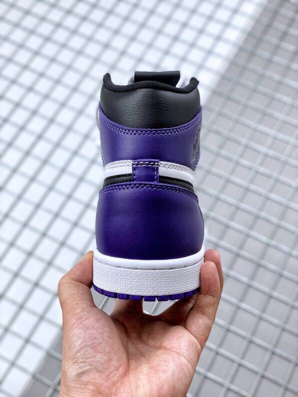 Air Jordan 1 High OG Court Purple Sneakers 555088-500