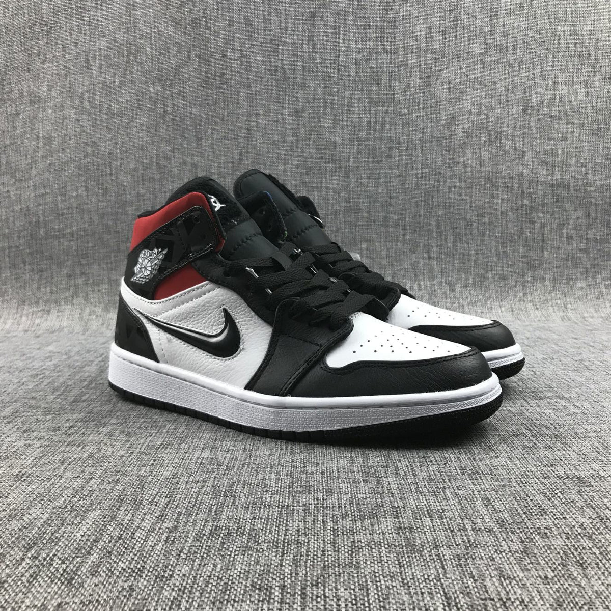 Air Jordan 1 Mid Quai 54 Sneakers Black Multi-Color CJ9219-001