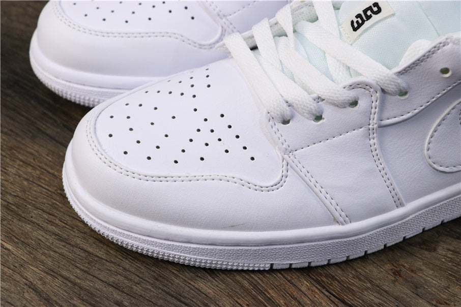 Jordan 1 Low White Basketball Sneakers 553560-101