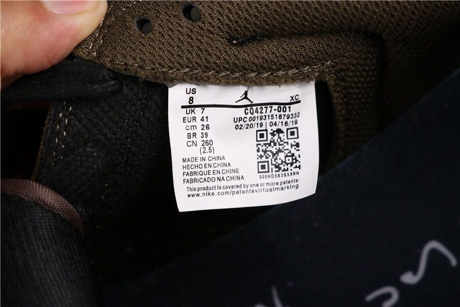 Jordan 1 Low Dark Mocha Travis Scott Sneakers