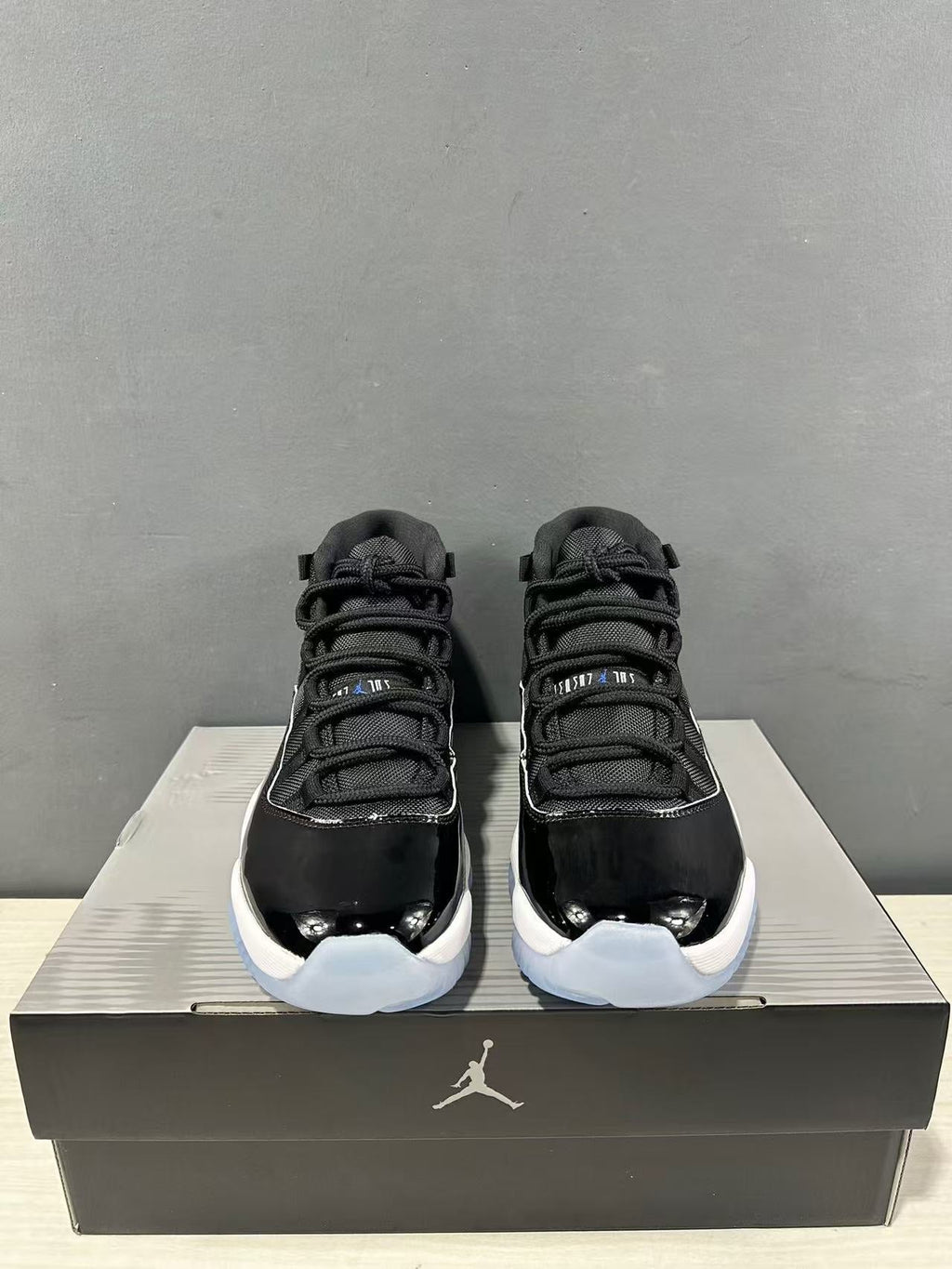 Jordan Air Jordan 11 Retro High Black Blue Sneakers CT8012-900