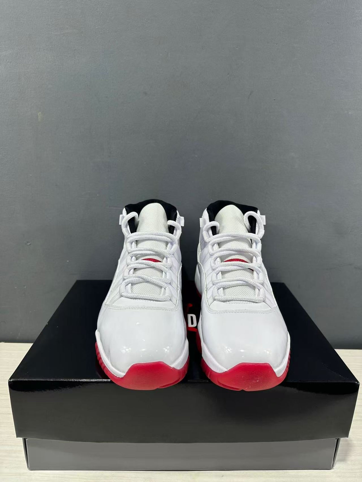 Jordan Air Jordan 11 Retro Low White Red CT8012-160