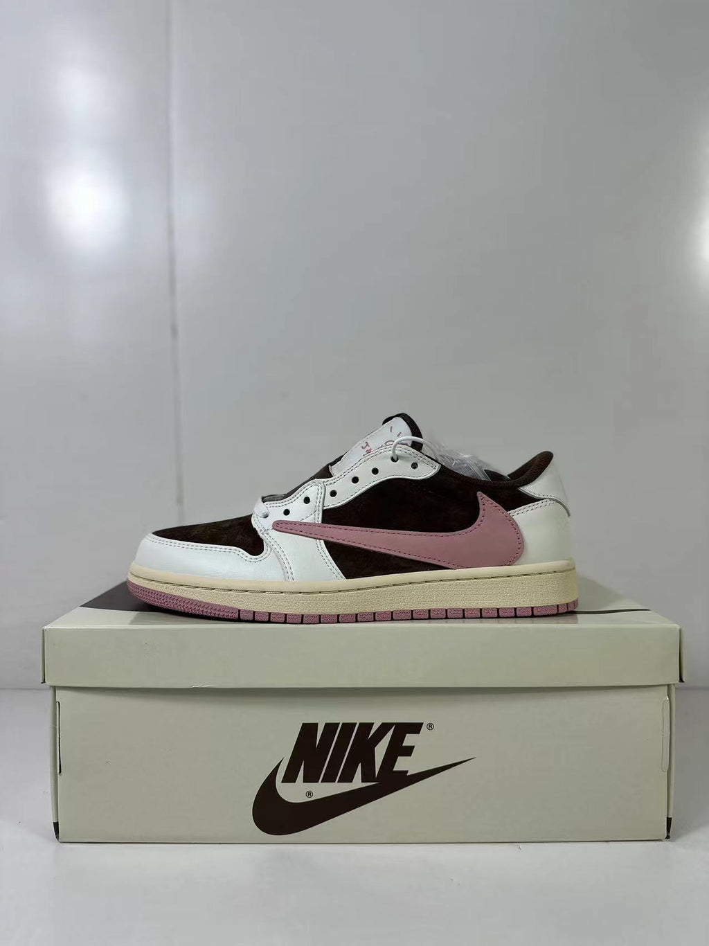 Jordan 1 Low Travis Scott Brown White Pink DZ4137-206