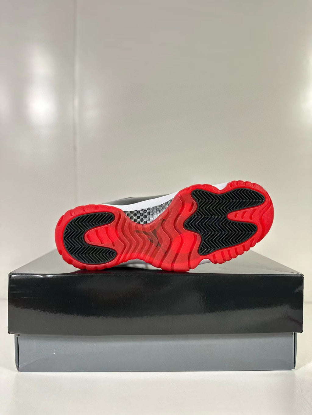 Jordan Air Jordan 11 Retro Concord Bred Sneakers CT8012-106