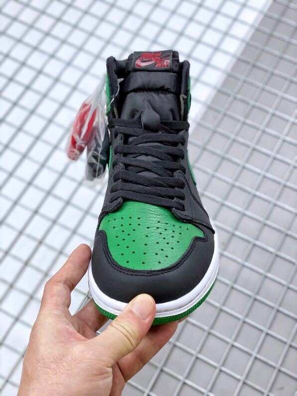 Air Jordan 1 Pine Green High-Top Sneakers
