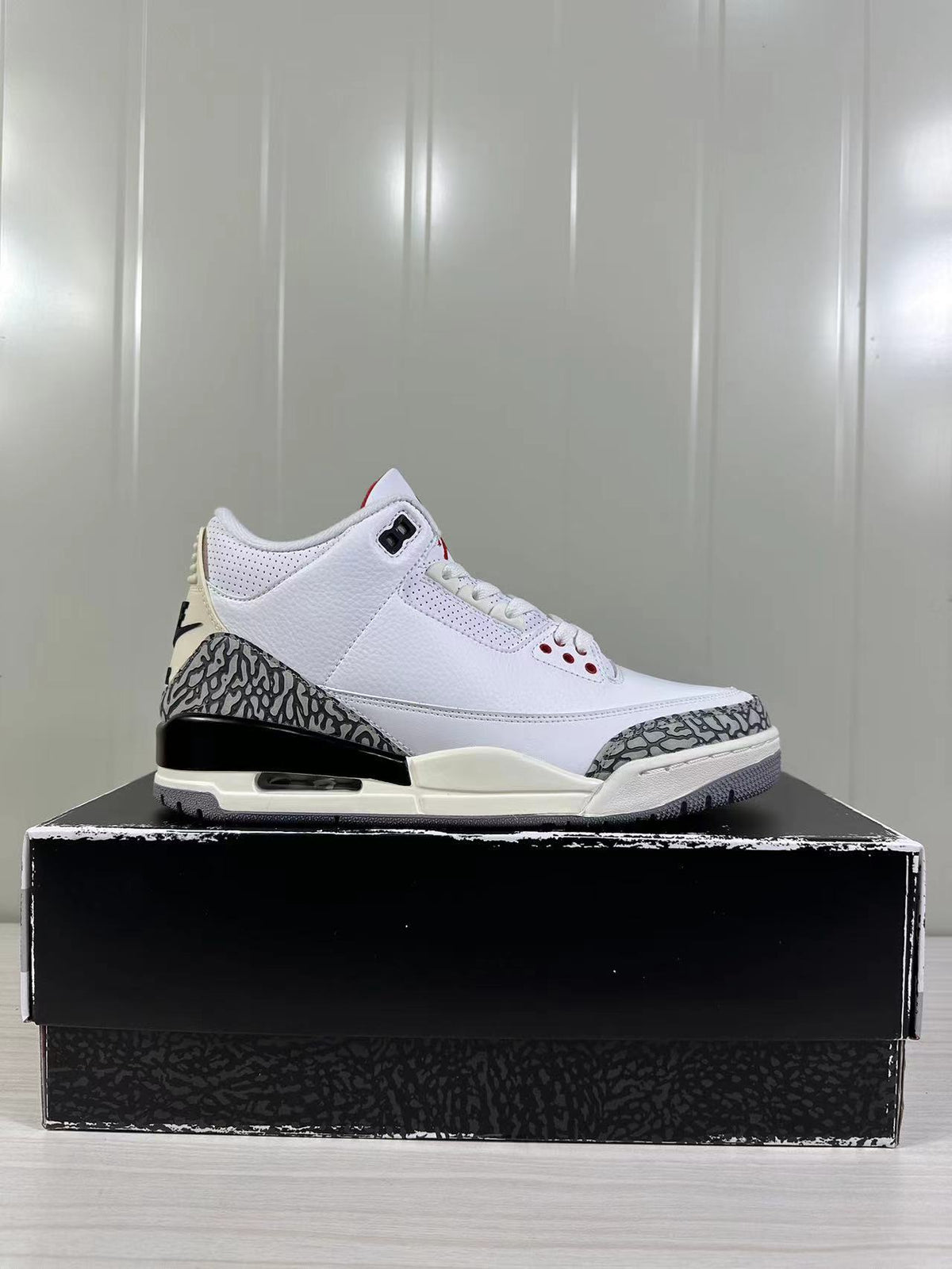 Jordan Air Jordan 3 Retro White Cement Reimagined DN3707-100