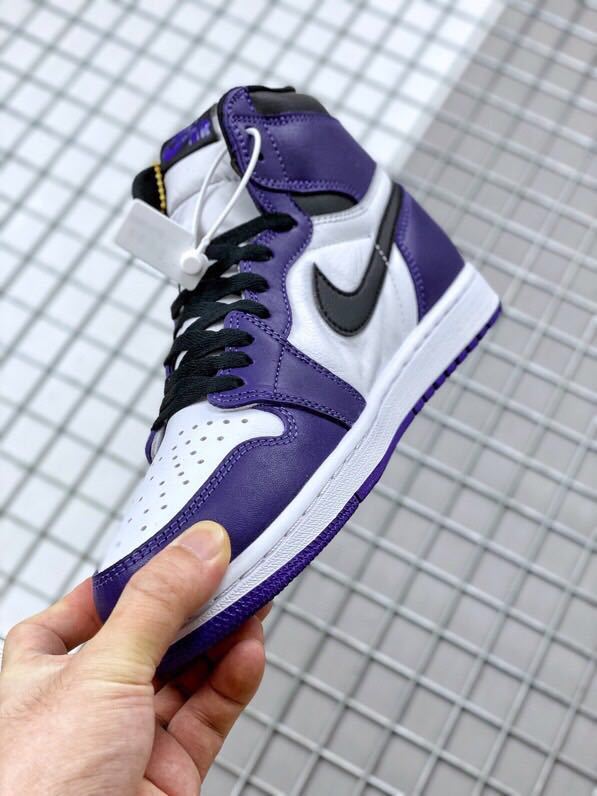 Air Jordan 1 High OG Court Purple Sneakers 555088-500
