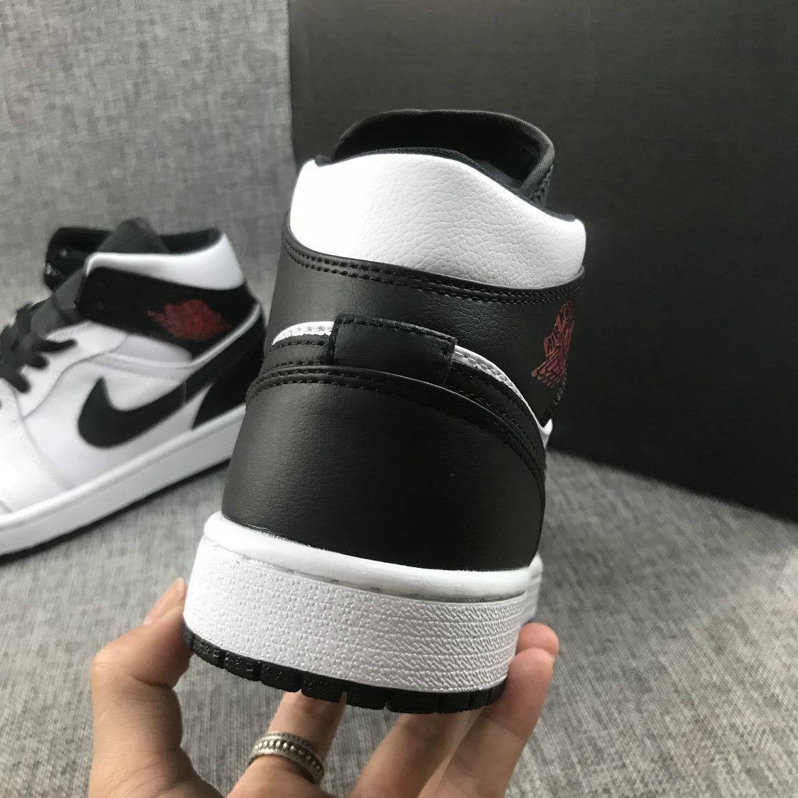 Jordan 1 Mid Reverse Black Toe Black and White Sneakers BQ6472-101