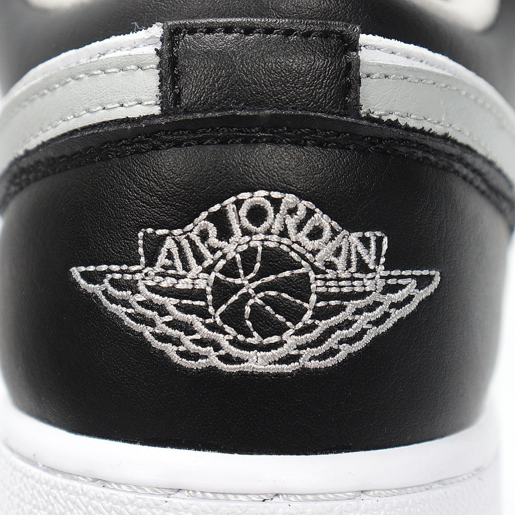 Jordan 1 Low Cool Grey Sneakers 553560-039